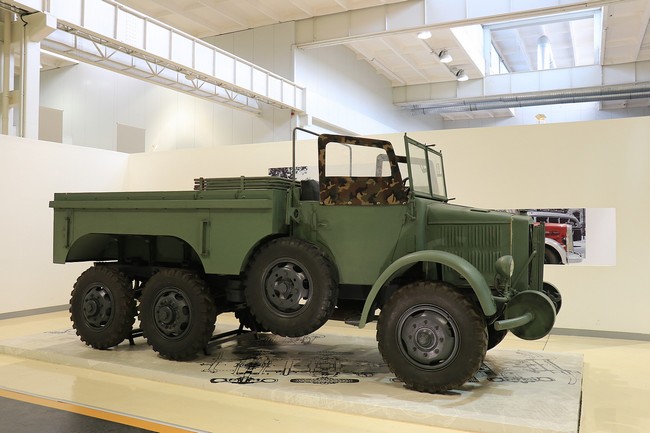 Rába Botond truck - photo by Károly Teleki Rába Botond truck